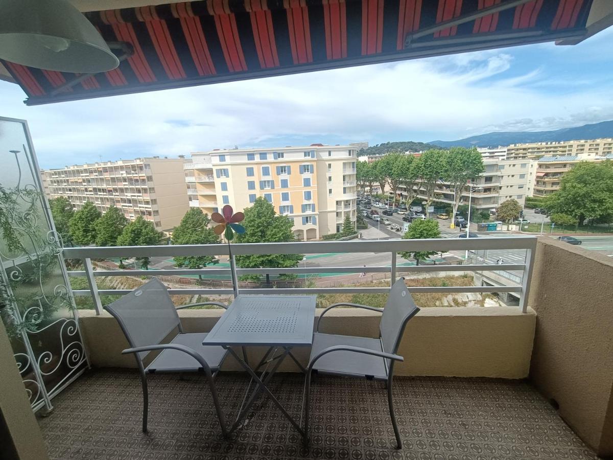 Provencal Apartment Cagnes-sur-Mer Exterior photo